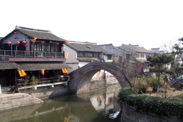 收入越低越要买什么保险呢？游戏画面